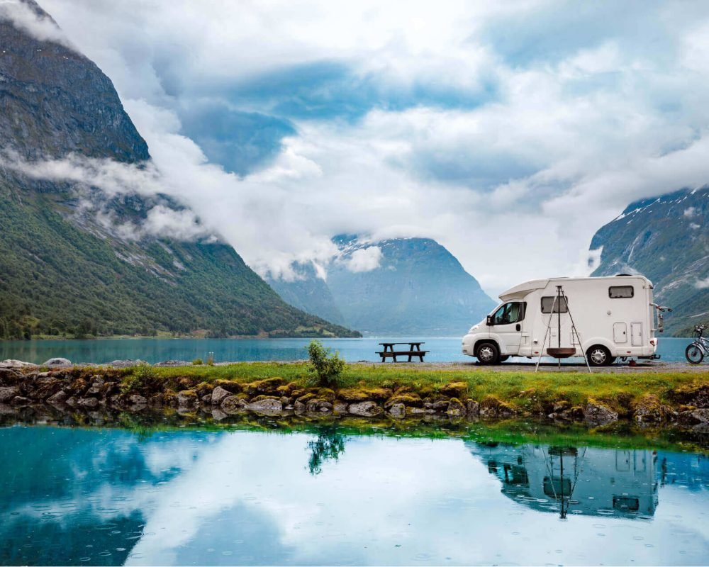 travel-rv-holiday-trip-in-motorhom-P3HQELY.jpg